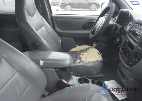 2001 Ford Escape Xlt from USA, damaged, VIN 1FMYU03141KB23488